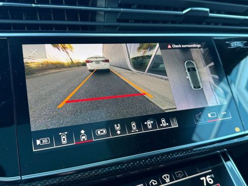 Used 2022 Audi SQ8 Prestige w/ Prestige Package image 25