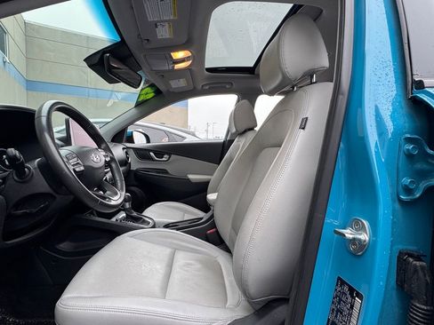 Used 2023 Hyundai Kona Limited image 19