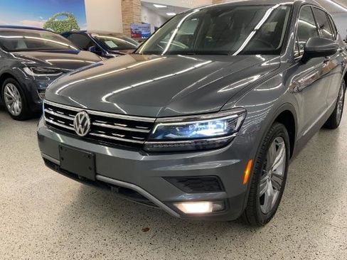 Used 2019 Volkswagen Tiguan SEL Premium AWD/4WD image 39