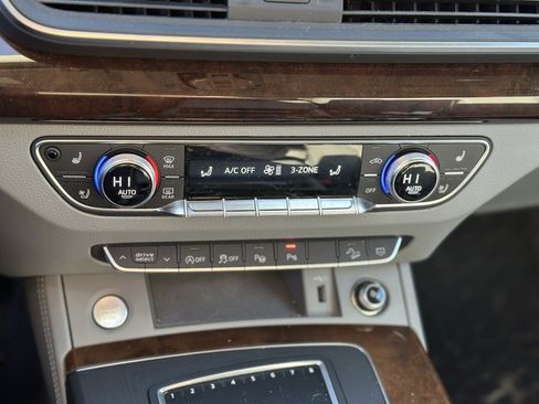 Used 2020 Audi Q5 Prestige image 14