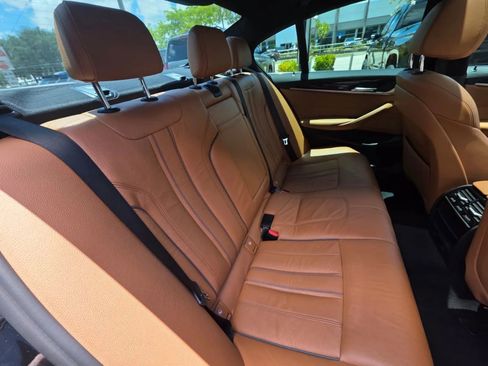Used 2017 BMW 530i RWD image 15
