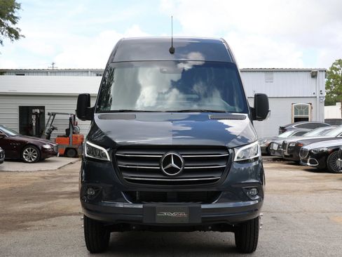 Used 2024 Mercedes-Benz Sprinter 3500 w/ Parking Package image 48