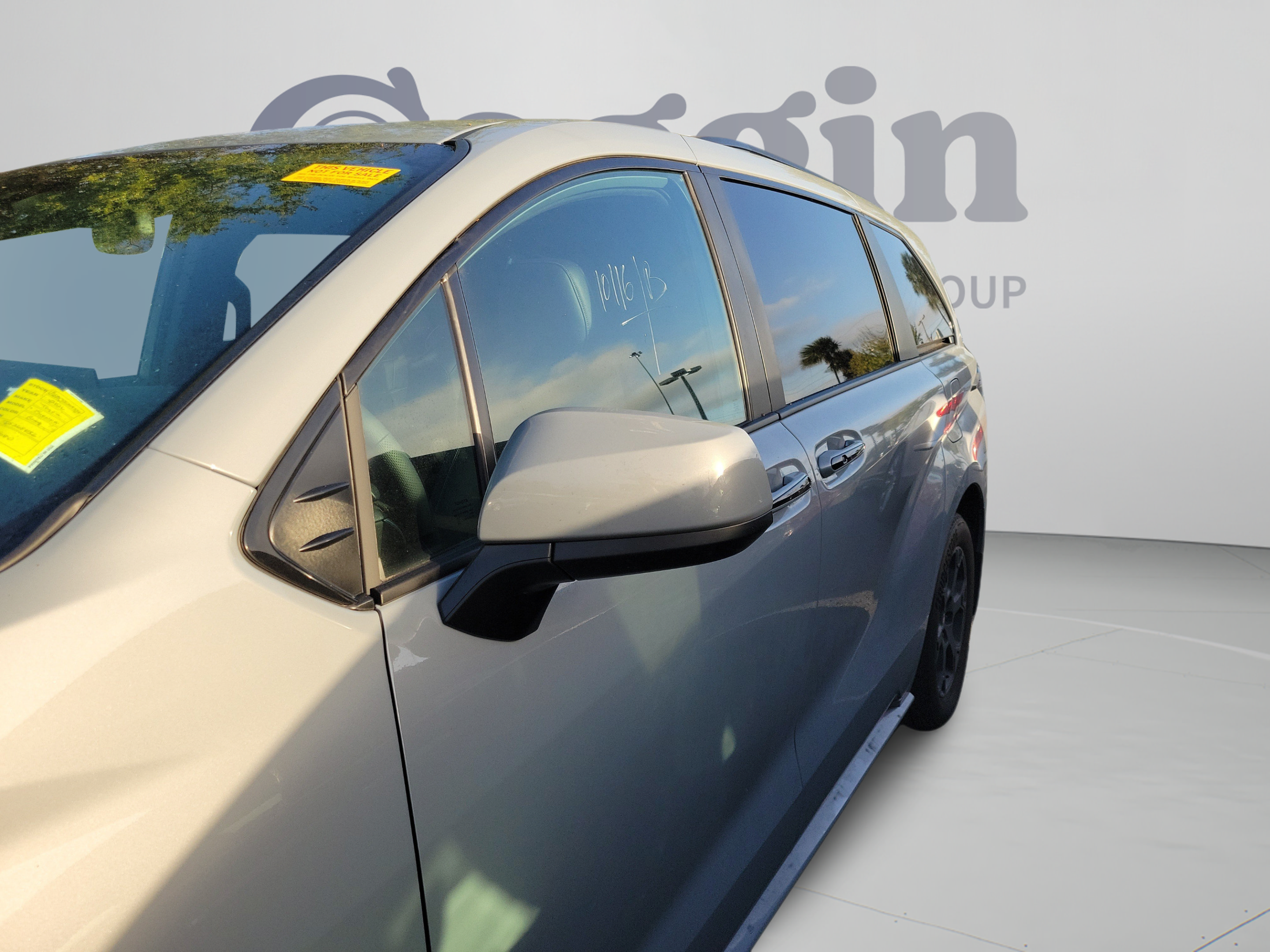 Used 2026 Toyota Sienna XLE Woodland Edition AWD/4WD image 29