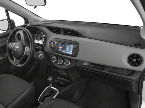 Used 2018 Toyota Yaris L FWD image 16