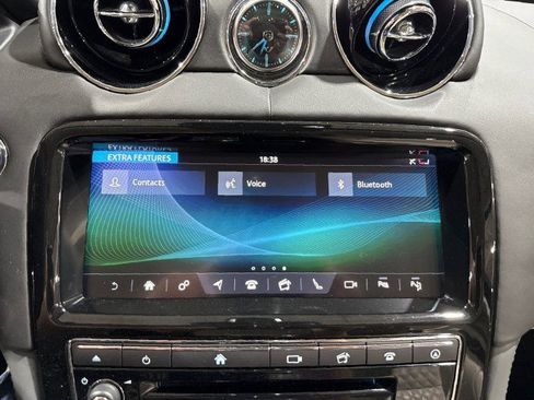 Used 2019 Jaguar XJ L Portfolio image 81