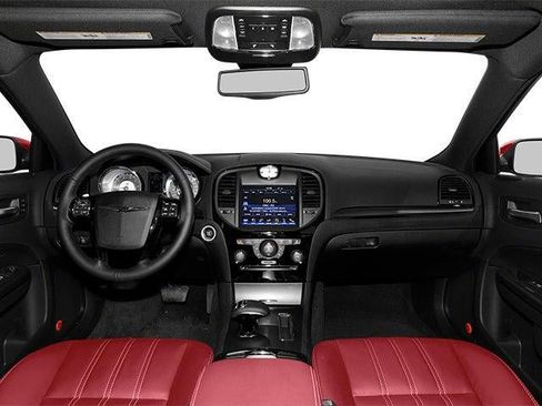 Used 2013 Chrysler 300 S image 7