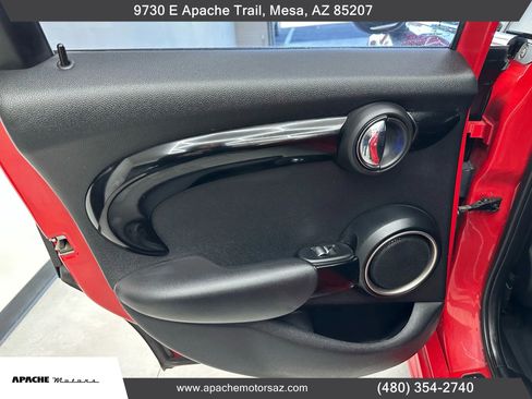 Used 2015 MINI Cooper S image 31