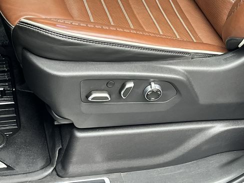 Used 2024 GMC Sierra 2500 Denali Ultimate image 13