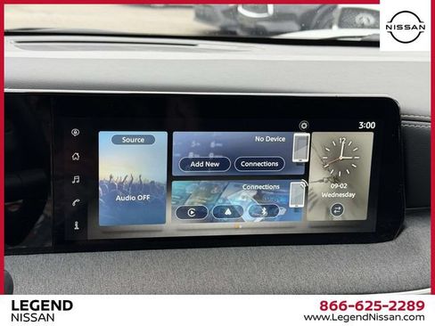 Used 2025 Nissan Kicks SV AWD/4WD image 25