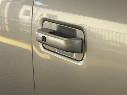 Used 2018 Ford F150 Lariat w/ Equipment Group 502A Luxury RWD image 23