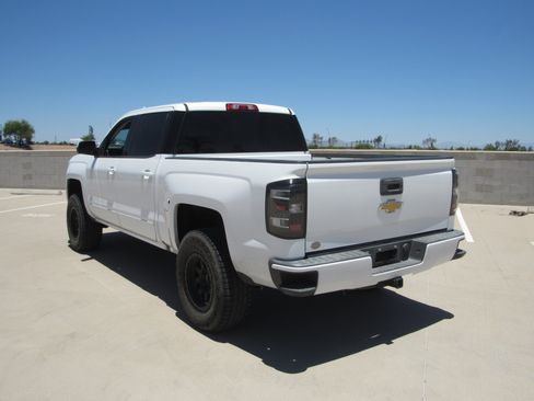 Used 2018 Chevrolet Silverado 1500 LT w/ All Star Edition AWD/4WD image 6
