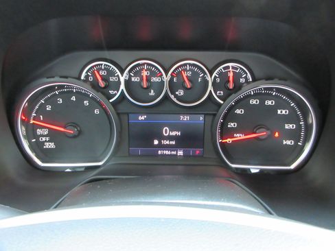 Used 2021 Chevrolet Suburban Z71 AWD/4WD image 38