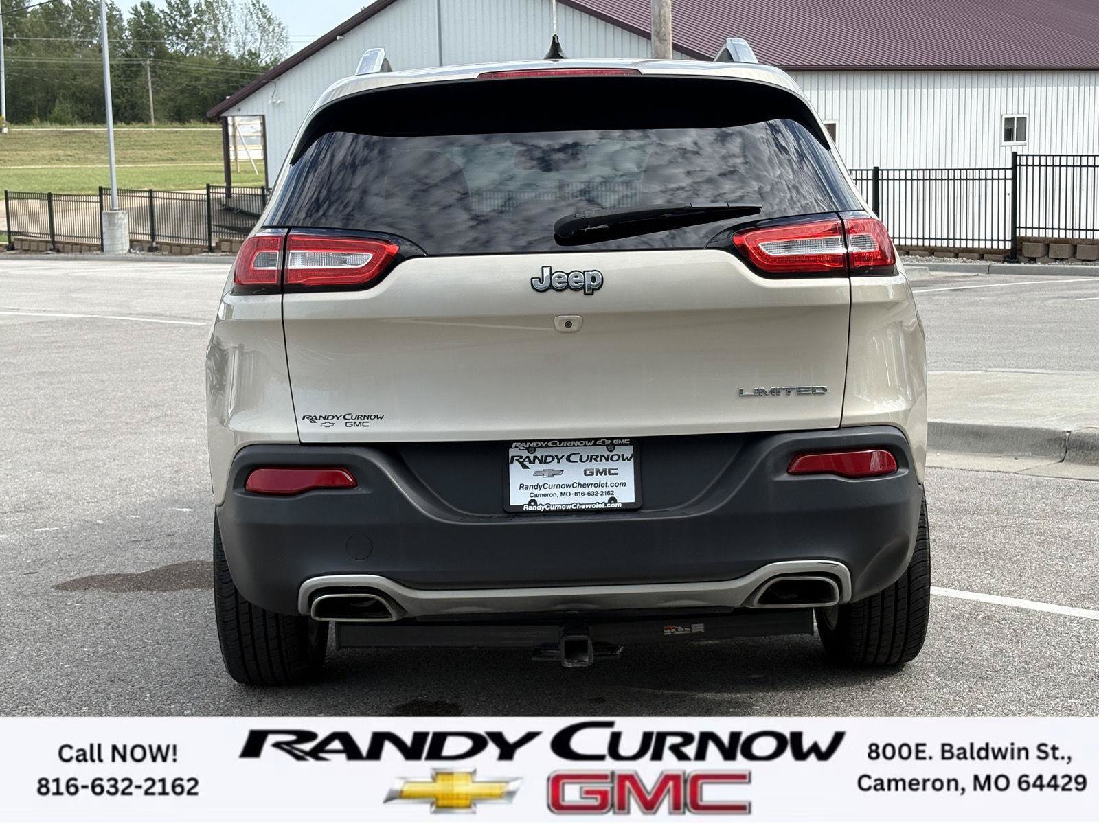 Used 2015 Jeep Cherokee Limited w/ Luxury Group FWD image 4