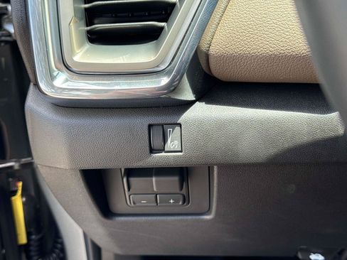 Used 2026 GMC Canyon Denali AWD/4WD image 30