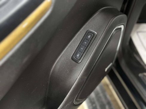 Used 2016 GMC Yukon Denali w/ Open Road Package AWD/4WD image 11