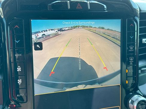 Used 2022 RAM 1500 Laramie w/ Laramie Southwest Edition image 17