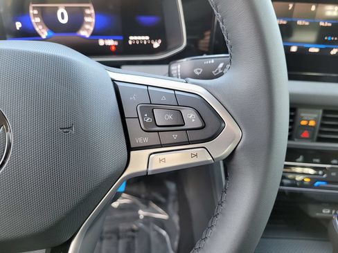 New 2026 Volkswagen Jetta SE FWD image 22