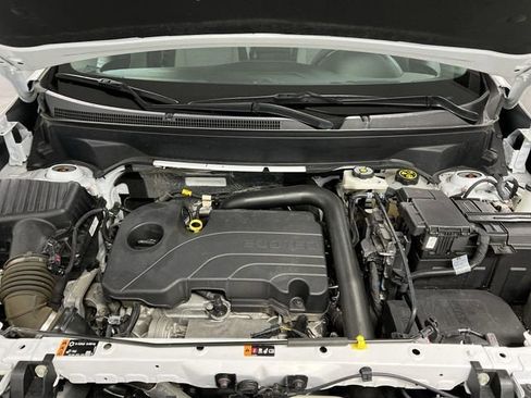 Certified 2023 Chevrolet Equinox LS image 29