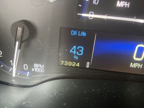 Used 2016 Cadillac SRX Luxury w/ Driver Awareness Package image 5