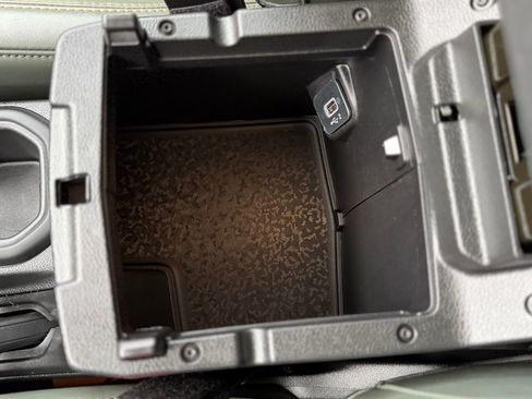 Used 2025 Jeep Gladiator Mojave w/ Safety Group image 25