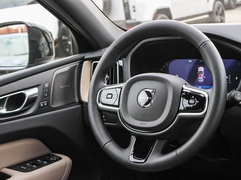 New 2027 Volvo XC60 B5 Plus AWD/4WD image 25