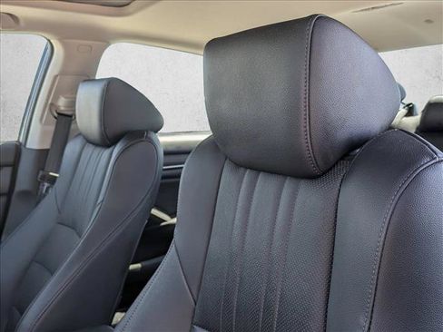 Used 2019 Honda Accord Touring image 14