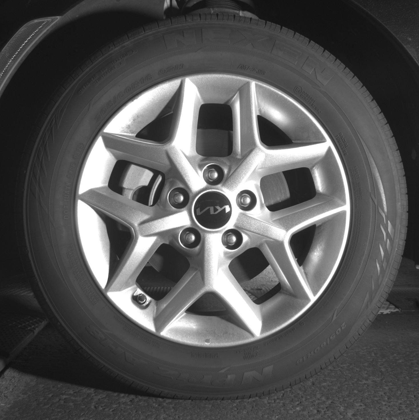 Used 2025 Kia Soul LX w/ LX Technology Package FWD image 13