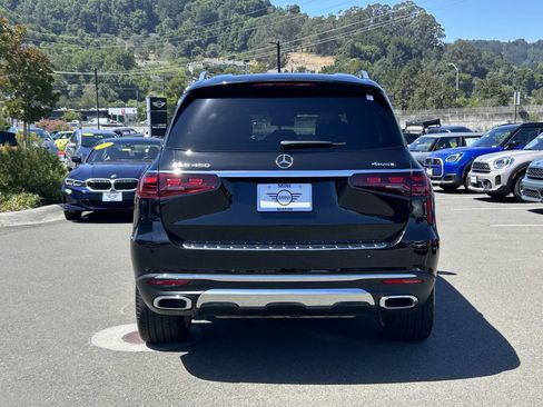 Used 2025 Mercedes-Benz GLS 450 4MATIC image 4