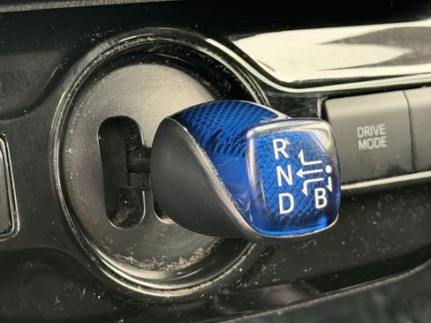 Used 2022 Toyota Prius L Eco FWD image 21