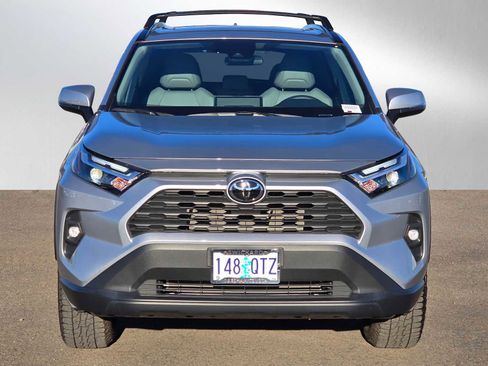 Certified 2025 Toyota RAV4 XLE Premium image 9