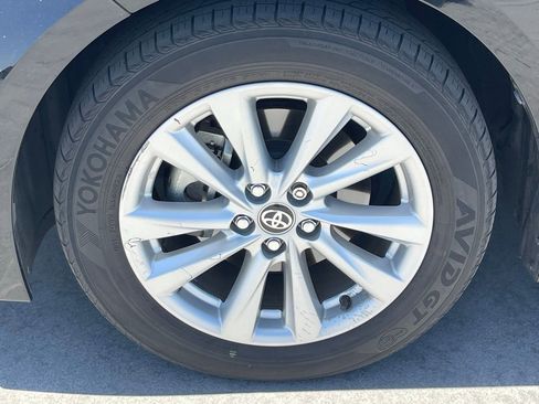 Used 2023 Toyota Corolla LE w/ LE Premium Package FWD image 6