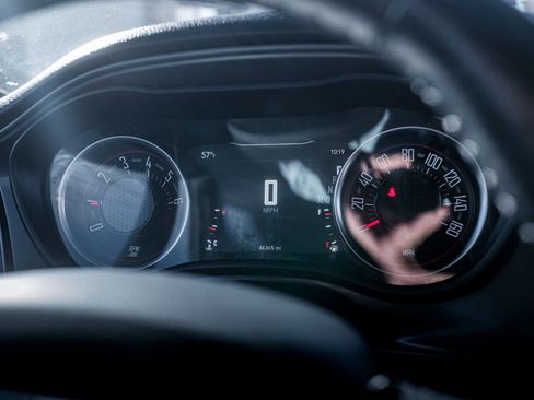 Used 2023 Dodge Challenger SXT image 20