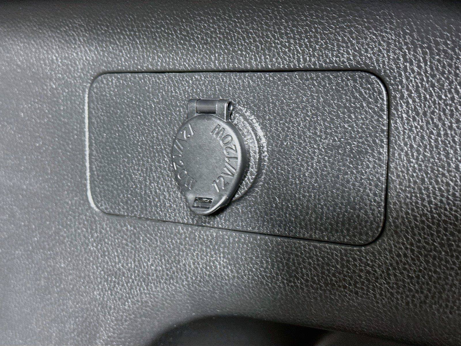 Certified 2025 Toyota RAV4 XLE AWD/4WD image 38