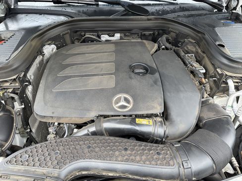 Used 2020 Mercedes-Benz GLC 300 image 22