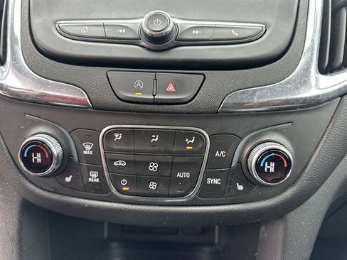 Used 2024 Chevrolet Equinox LT w/ LPO, Floor Liner Package image 17