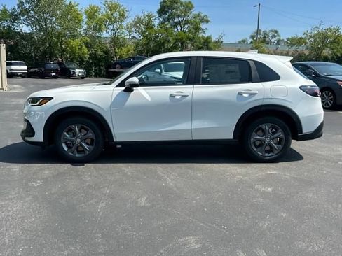 New 2026 Honda HR-V LX image 2