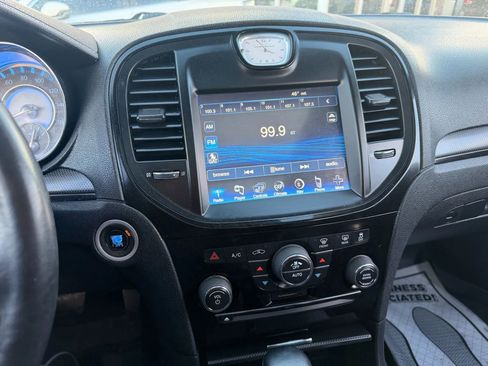 Used 2013 Chrysler 300 S image 39