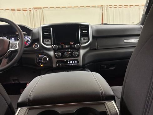 New 2026 RAM 1500 4x4 Crew Cab image 19