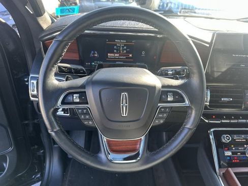Used 2023 Lincoln Navigator Reserve w/ Monochromatic Package image 17