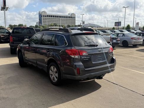 Used 2011 Subaru Outback 3.6R Limited w/ PWR Moonroof Pkg AWD/4WD image 7