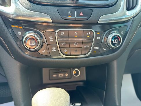 Used 2023 Chevrolet Equinox Premier AWD/4WD image 26
