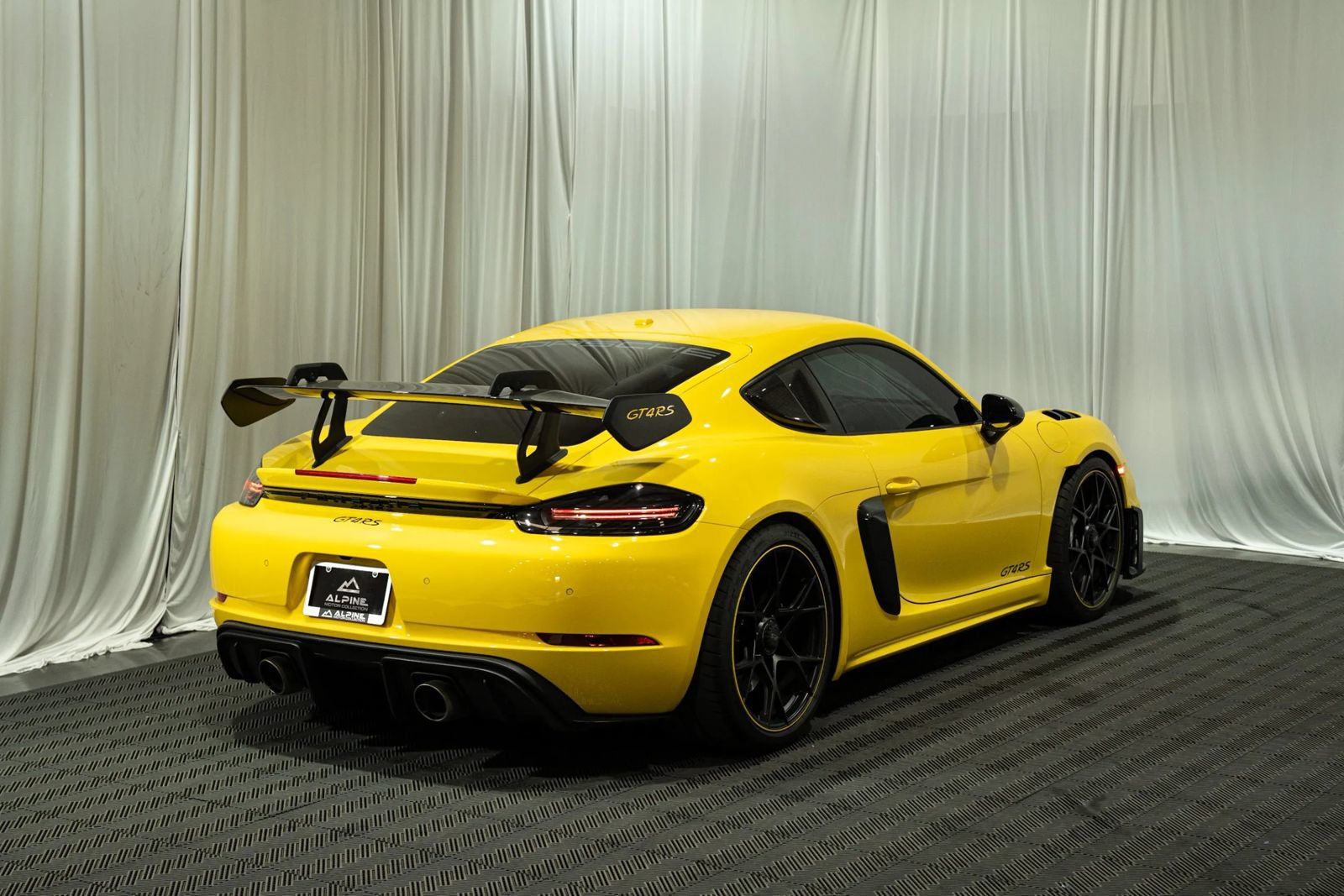 Used 2023 Porsche 718 Cayman GT4 RS w/ Weissach Package RWD image 5