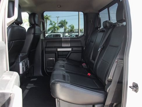 Used 2017 Ford F250 Lariat w/ Chrome Package image 32