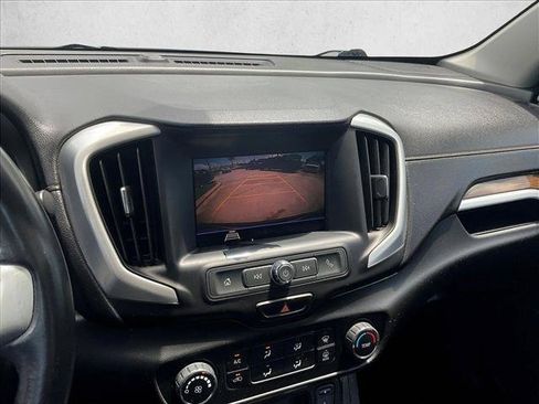 Used 2021 GMC Terrain SLE FWD image 22