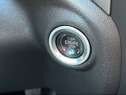 Certified 2025 Chevrolet Silverado 1500 W/T RWD image 21