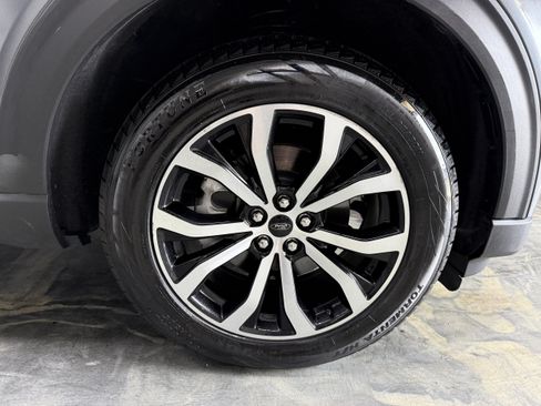 Used 2022 Ford Explorer ST-Line AWD/4WD image 31