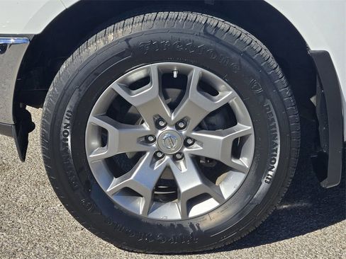 Used 2019 Nissan Frontier SL image 11