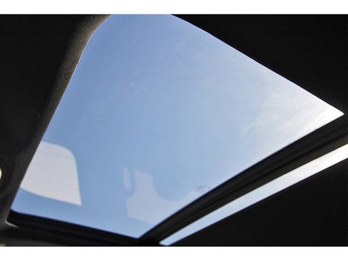 Used 2023 Jeep Wagoneer L 2WD w/ Premium Group I image 28