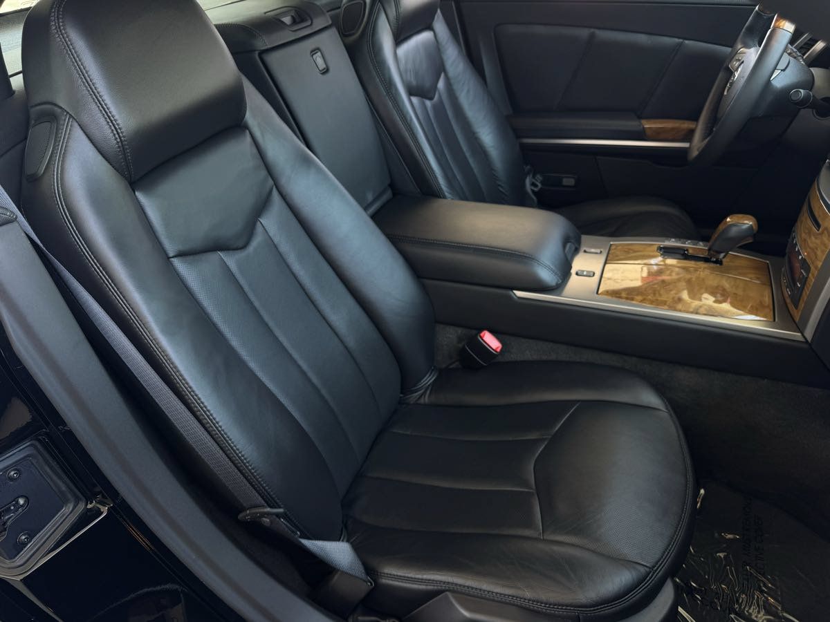 Used 2009 Cadillac XLR RWD image 27