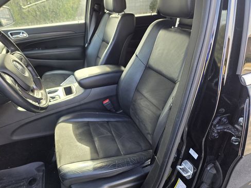 Used 2019 Jeep Grand Cherokee Laredo w/ Security & Convenience Group image 6